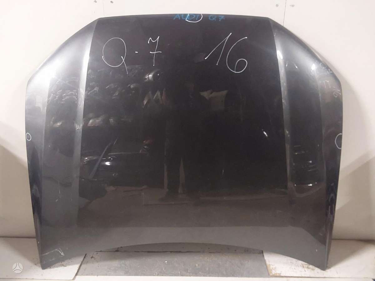 Audi Q7 rezerves daļās