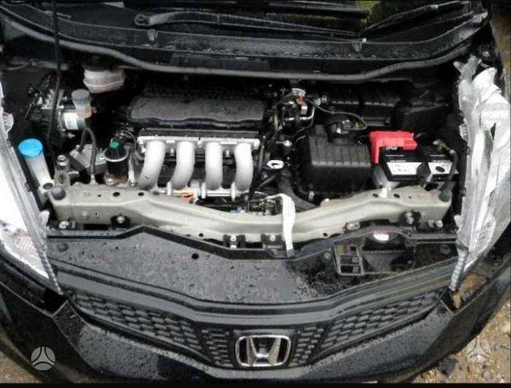 Honda Jazz kėbulo dalys