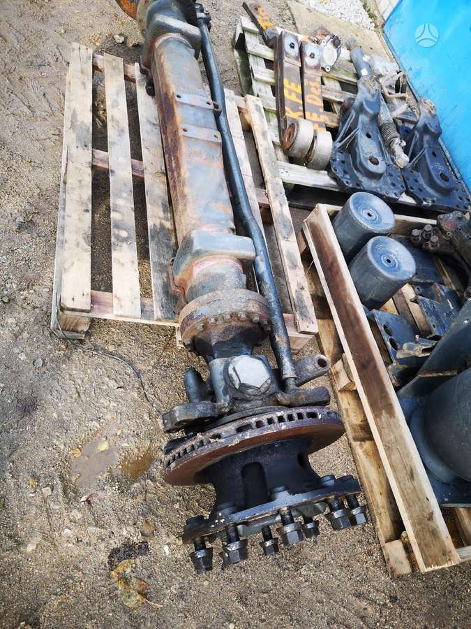 Volvo FE300 , Pakeliamas tiltas, trucks