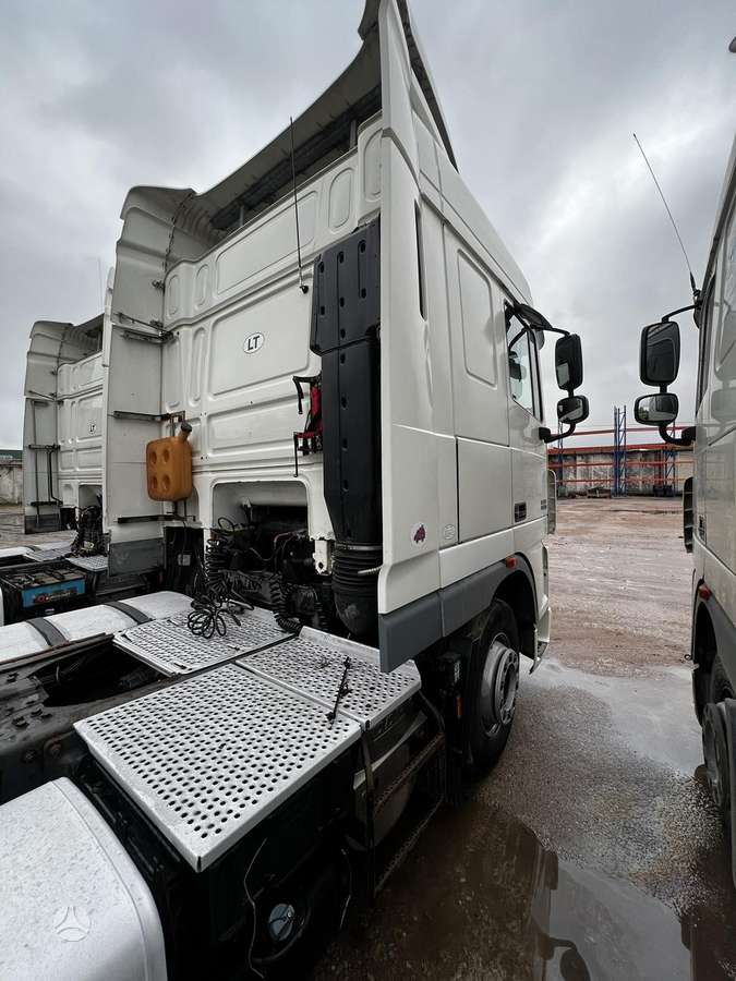 DAF FT XF105, vilkikai