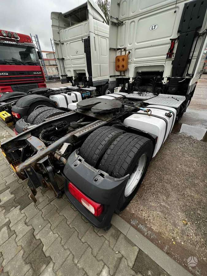 DAF FT XF105, vilcējs
