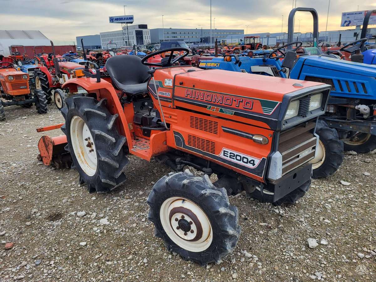 Hinomoto VISI MODELIAI, tractors
