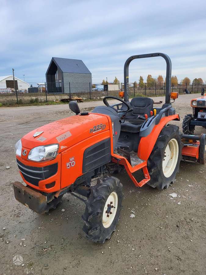 Hinomoto VISI MODELIAI, tractors