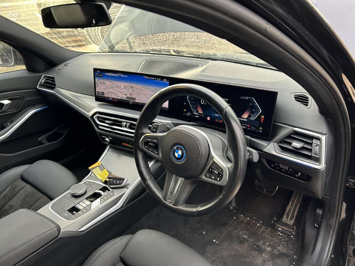 BMW 3 serija