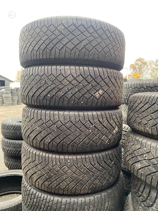 Continental, зимние 235/55 R18