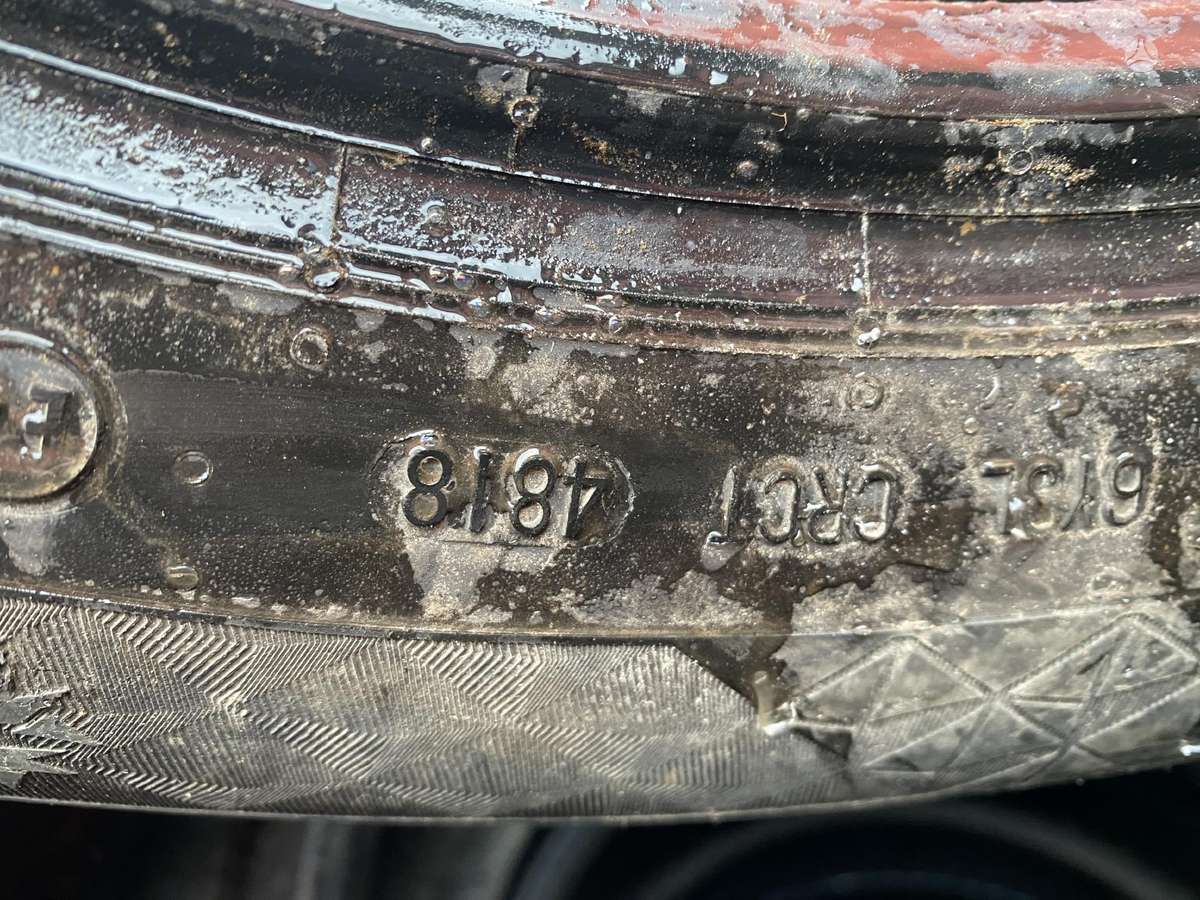 Continental, зимние 235/55 R18