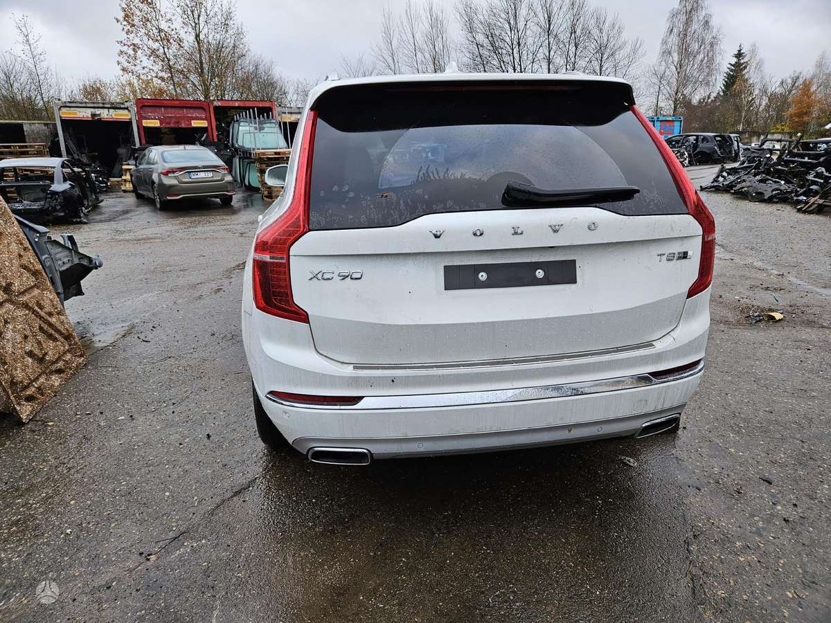 Volvo XC90 Rida 8000km