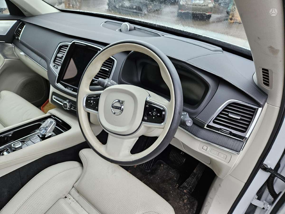 Volvo XC90 Rida 8000km