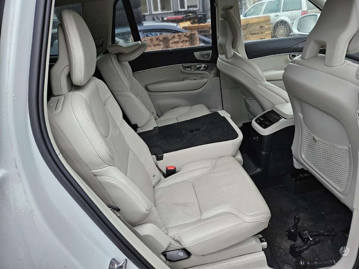 Volvo XC90 Rida 8000km