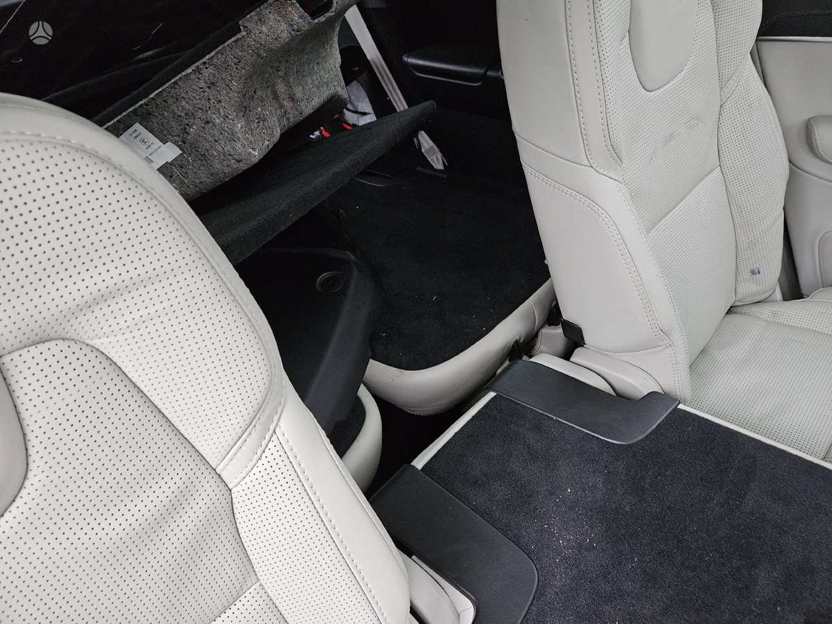 Volvo XC90 Rida 8000km