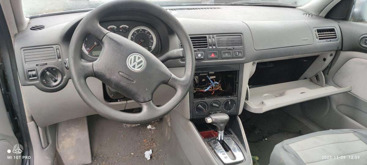 Volkswagen Jetta for parts