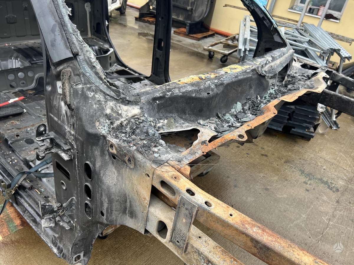 Dodge Ram body parts