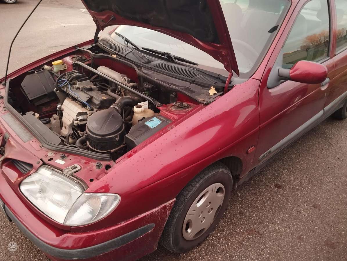 Renault Megane for parts