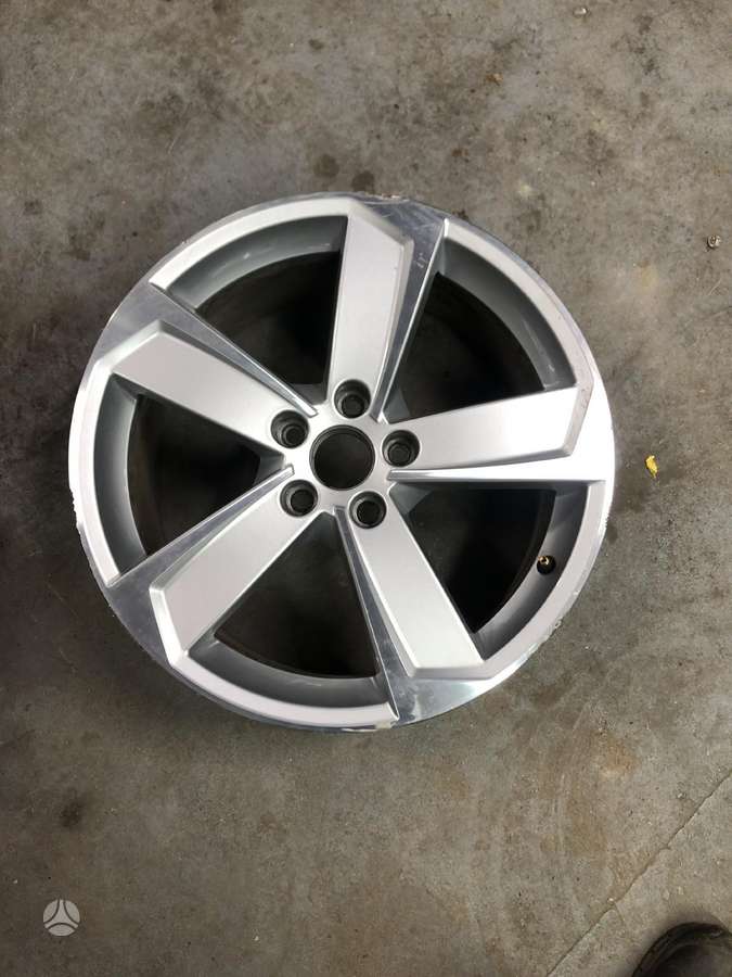 Audi, light alloy, R18