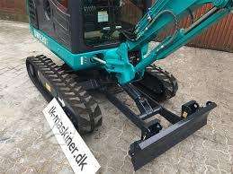 Sunward SWE20F, mini excavator