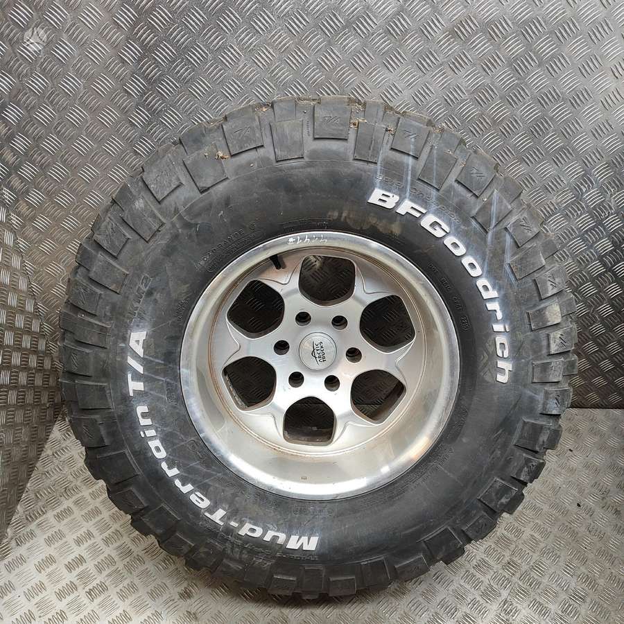 Toyota HILLUX, light alloy, R17