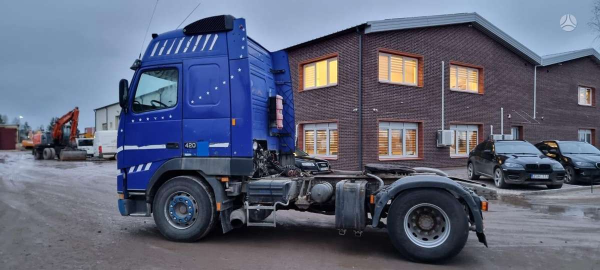 Volvo FH-12, single sleeper