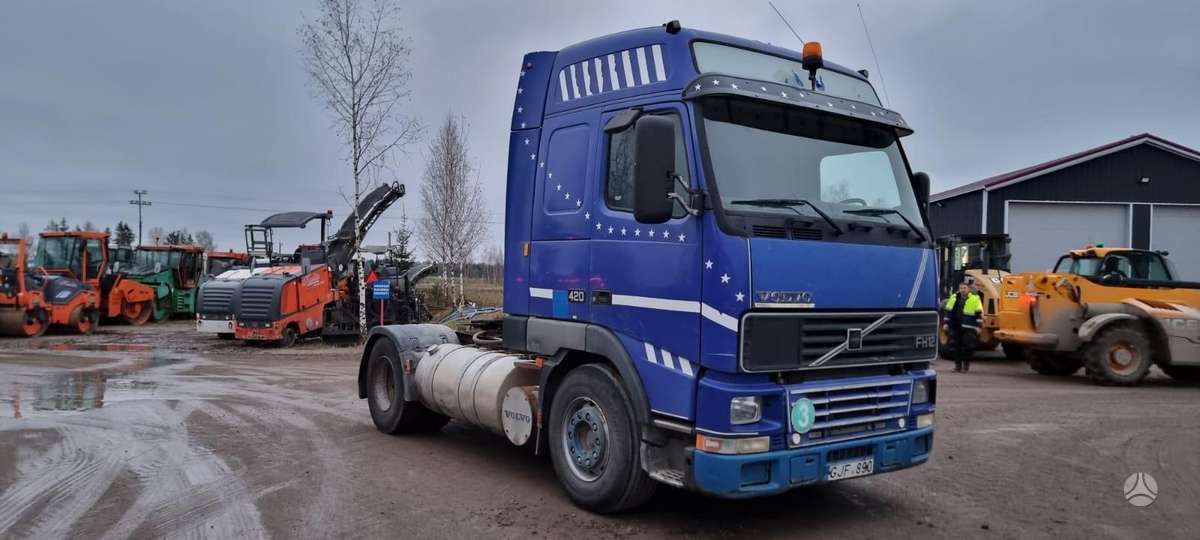 Volvo FH-12, single sleeper