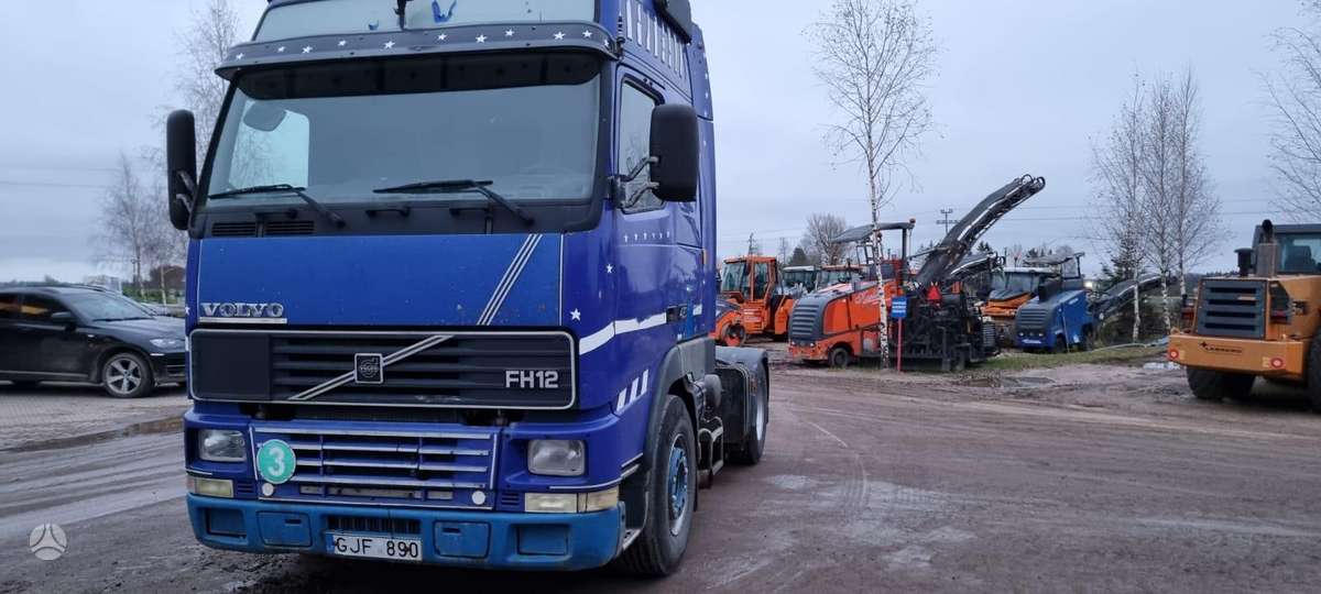 Volvo FH-12, single sleeper