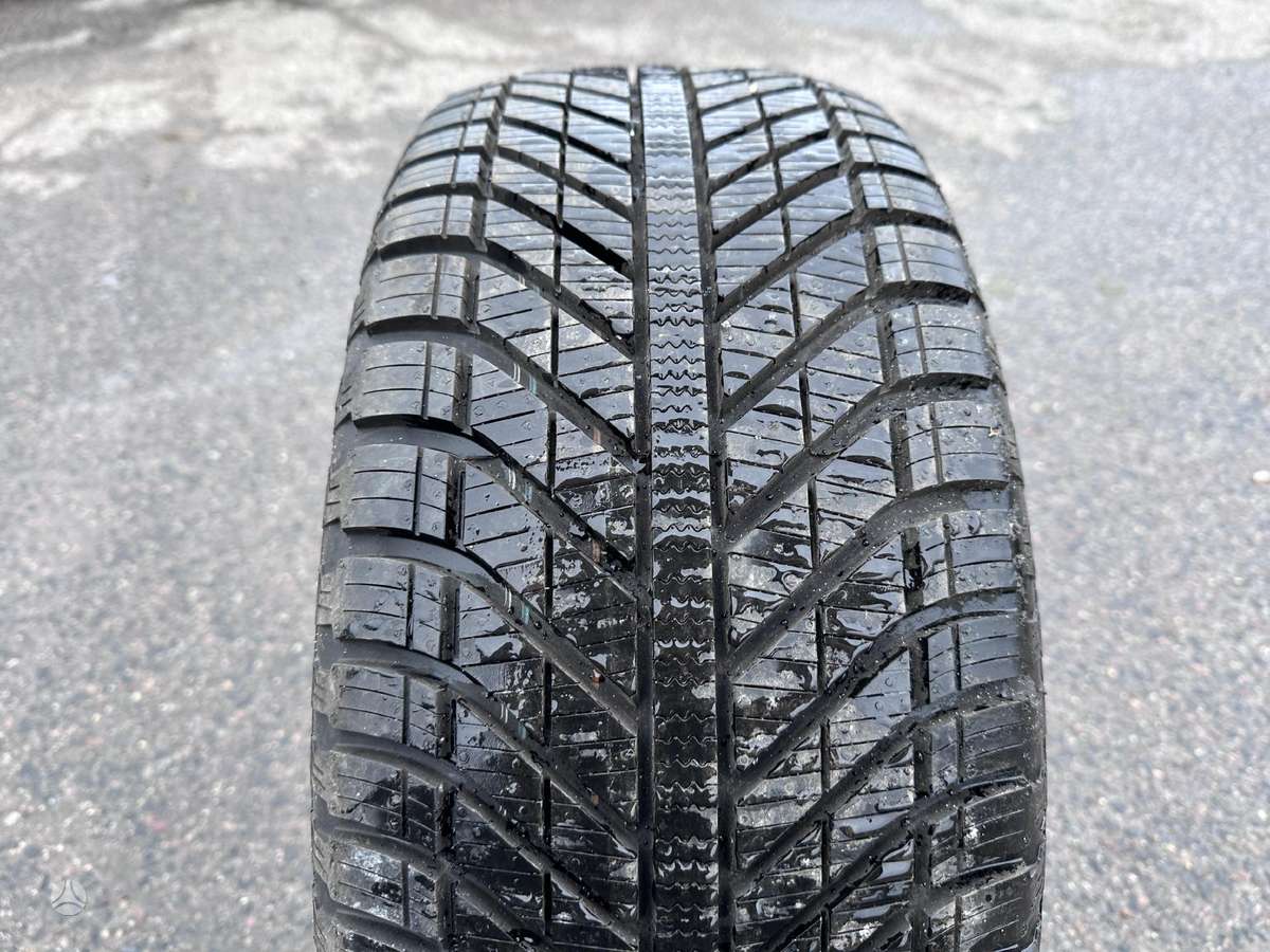 Goodyear Vector 4seasons, winter 235/50 R17