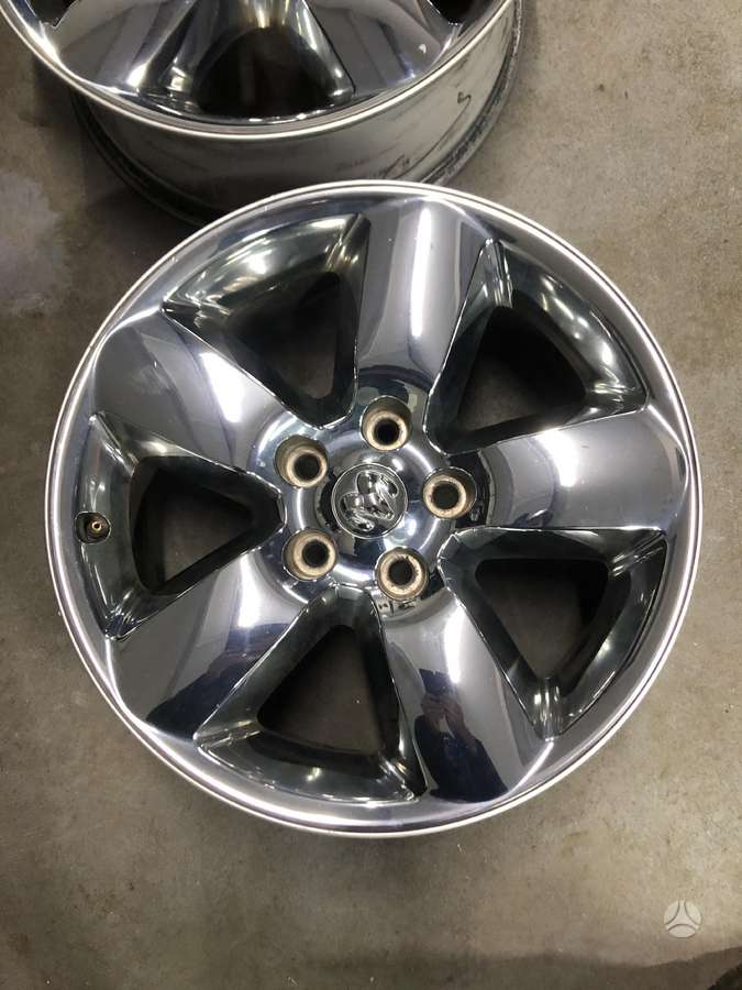 Dodge, vieglmetāla, R20