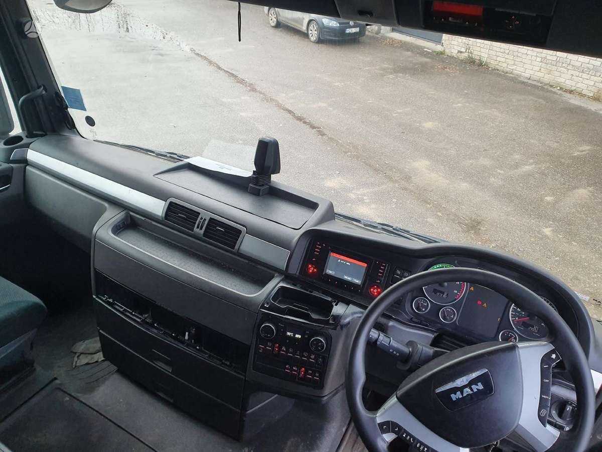 MAN TGX, semi-trailer trucks