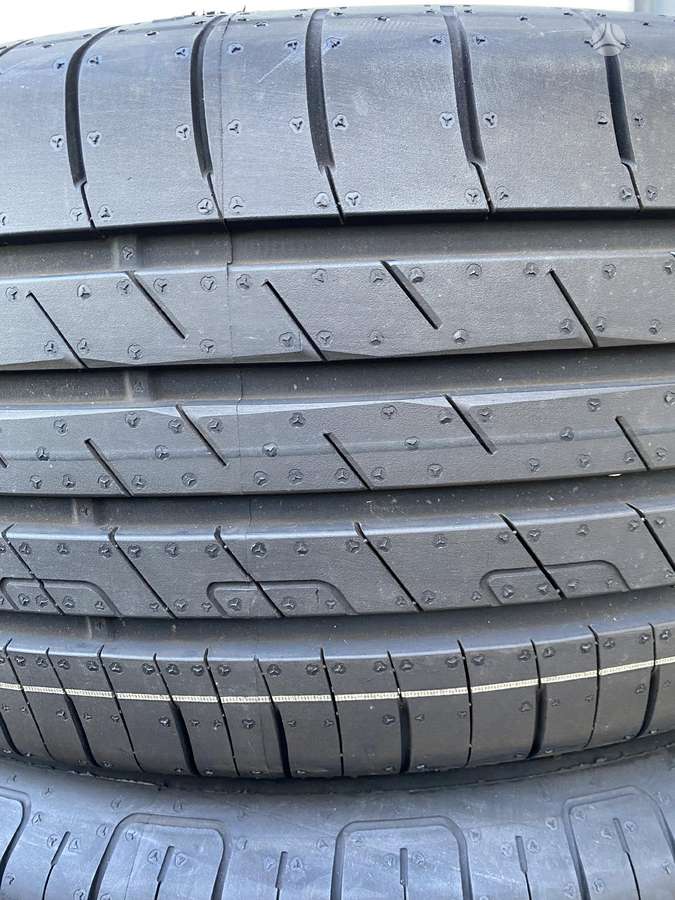 Goodyear Effizient Grip performance, summer 215/55 R18