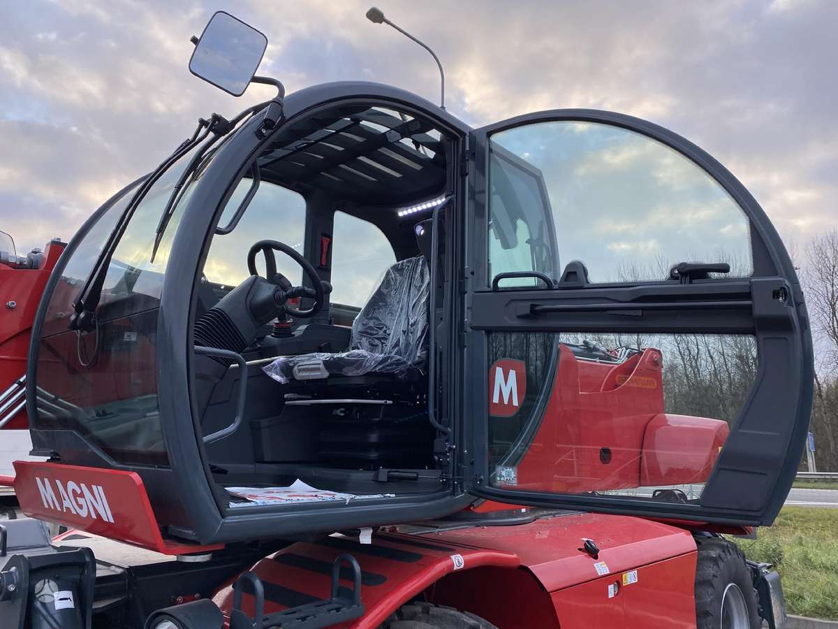 MAGNI RTH 6.22, telescopic handler
