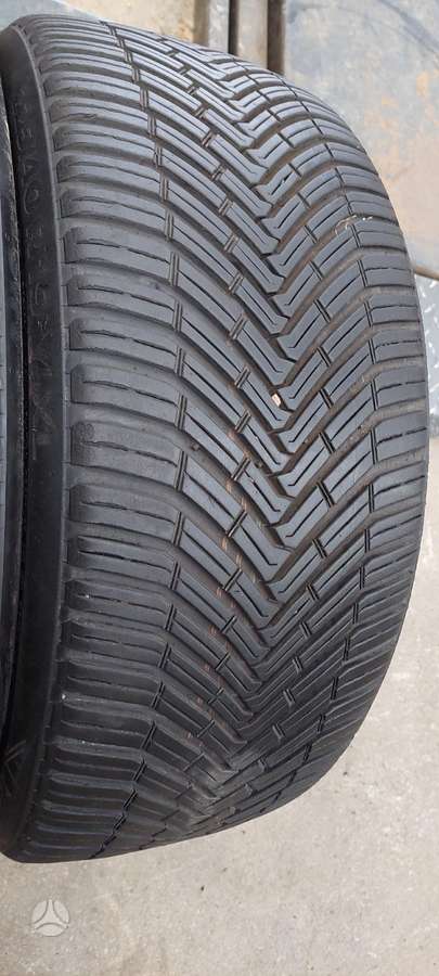 Continental, universalios 225/40 R19