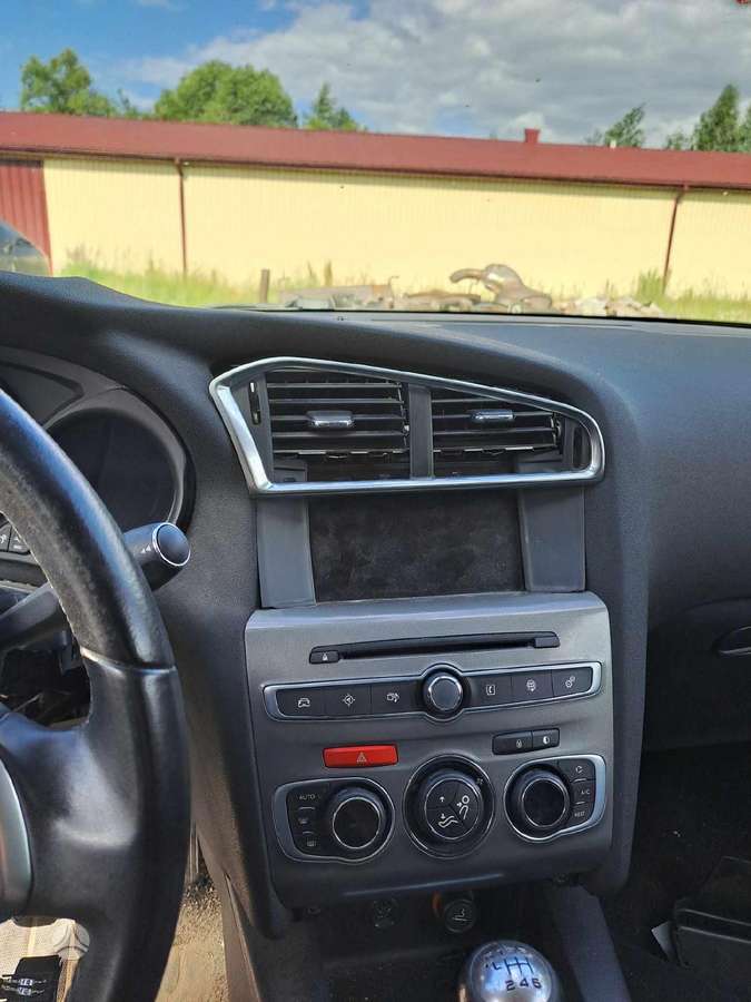 Citroen C4 for parts. Europa
