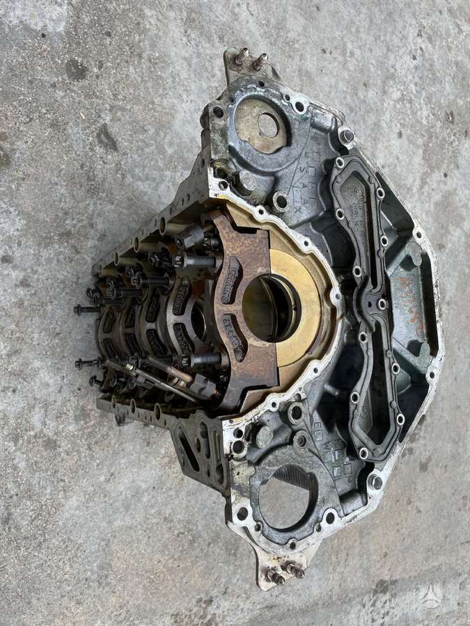 BMW 5 serija, N63b44a, engine block