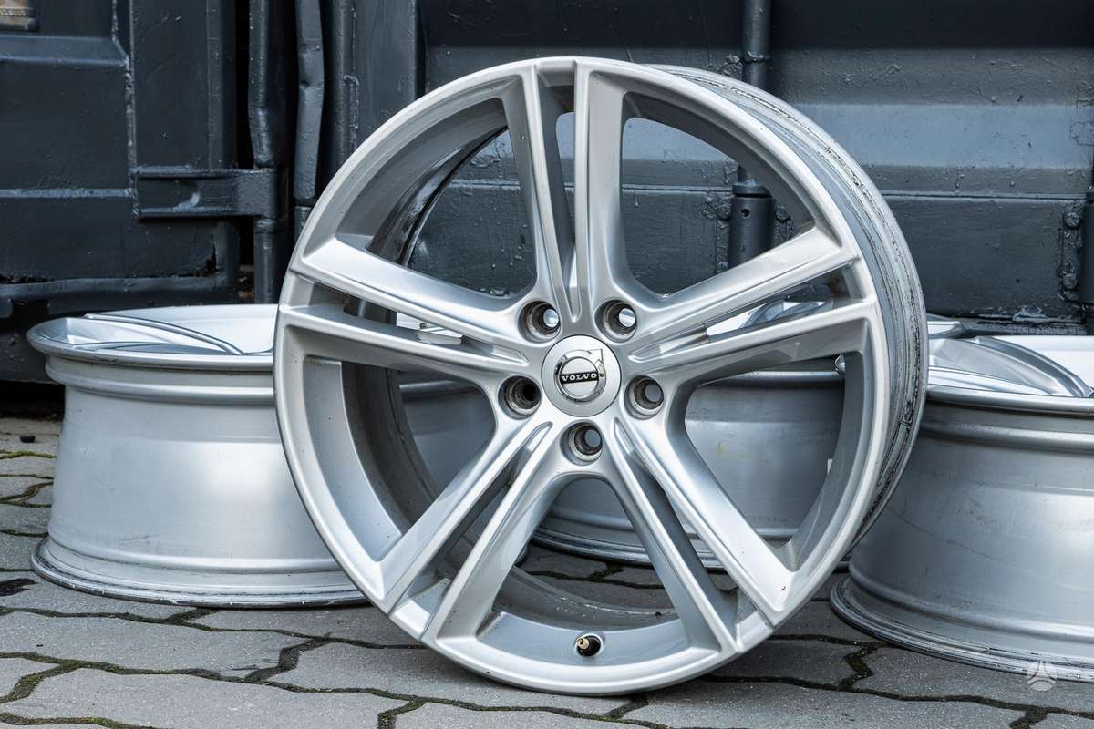 Volvo, light alloy, R18