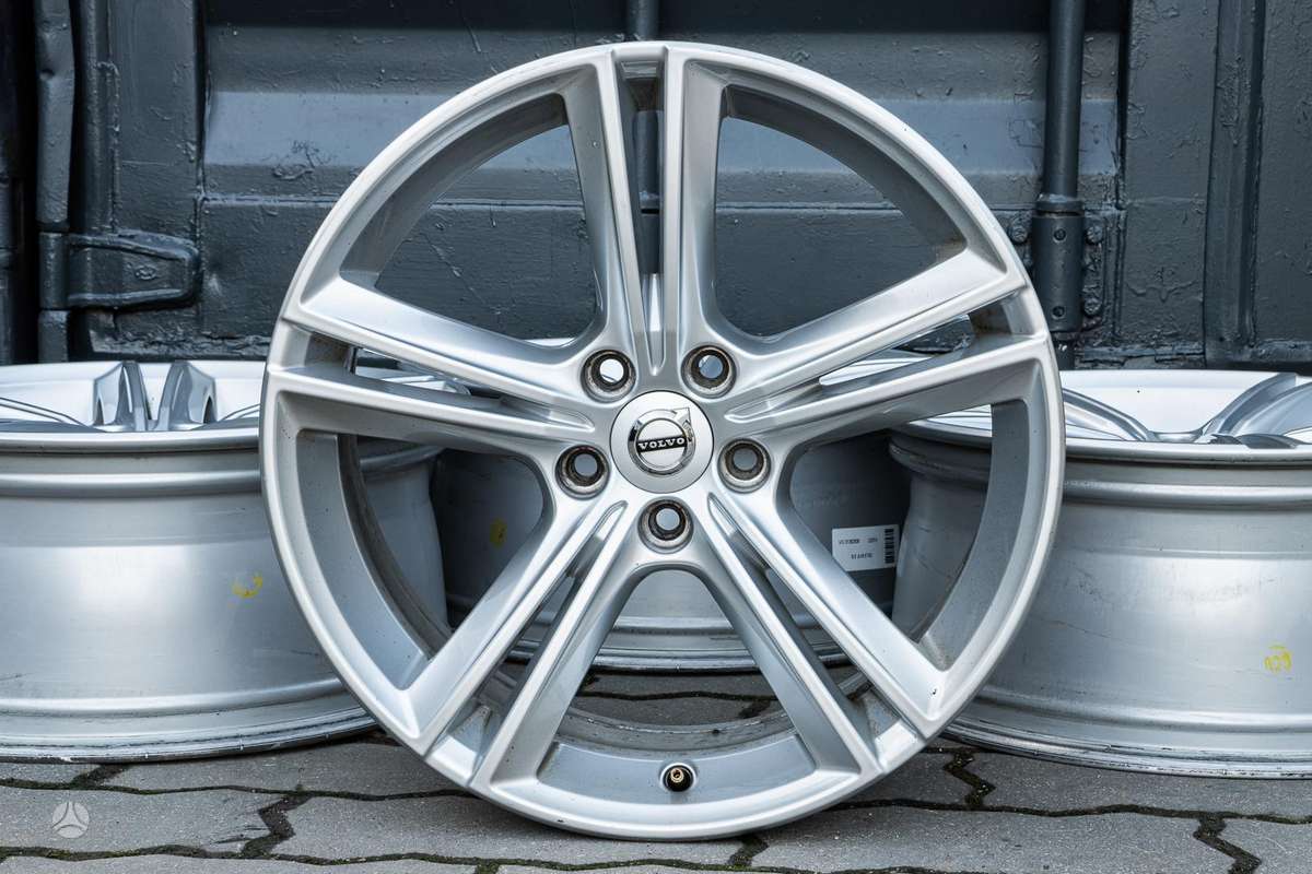Volvo, light alloy, R18