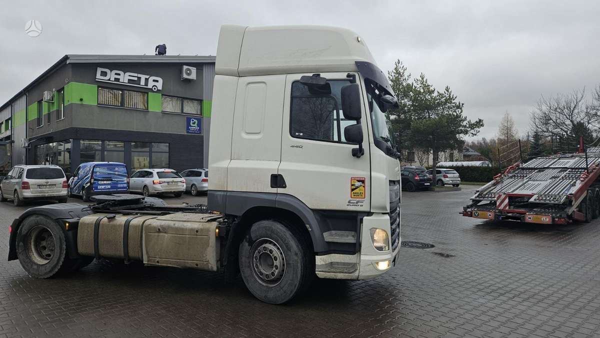 DAF CF 440 FT, vilkikai