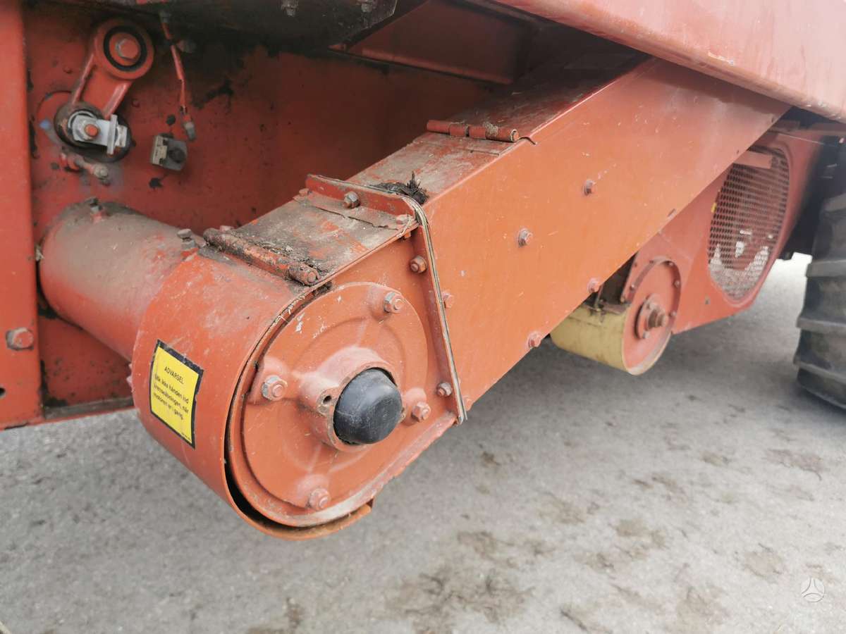 Laverda 3750, combine harvesters