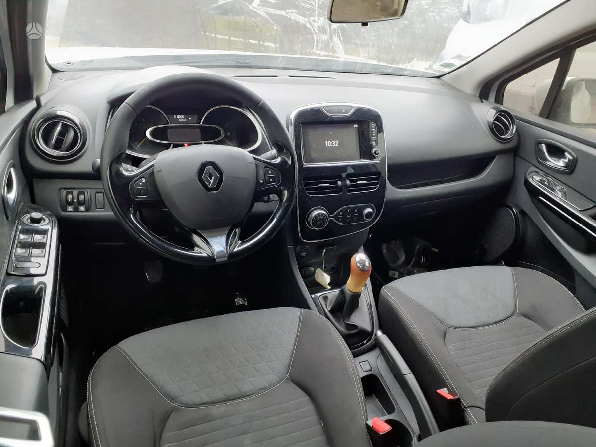 Renault Clio Is prancuzijos dalimis