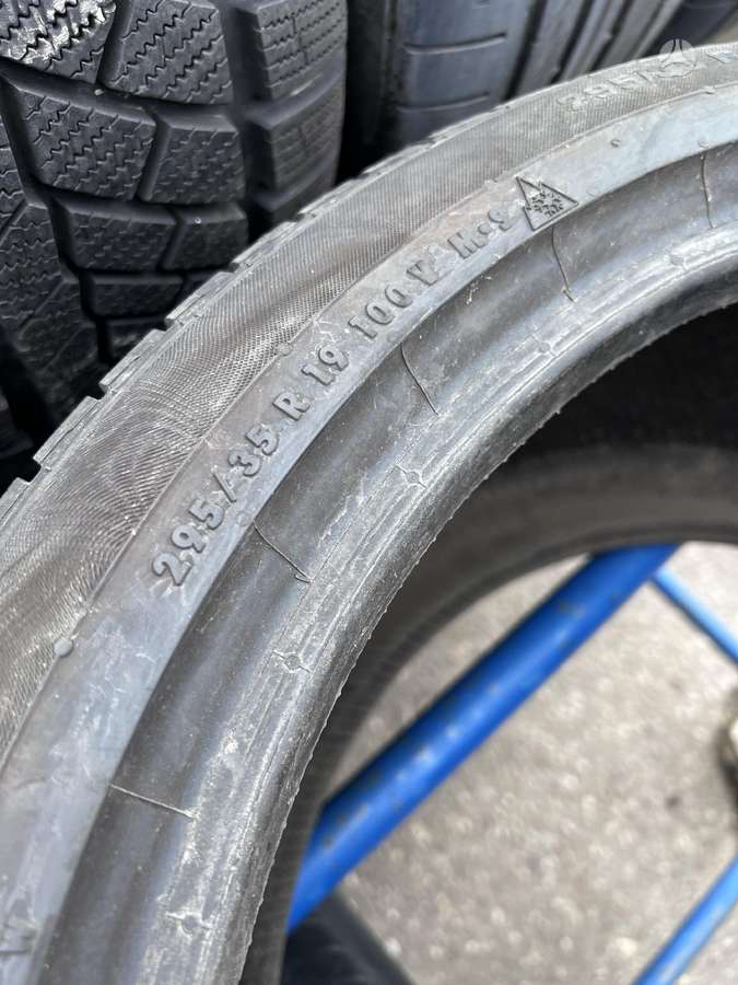 Continental ContiWinterContact TS830P, winter 295/35 R19