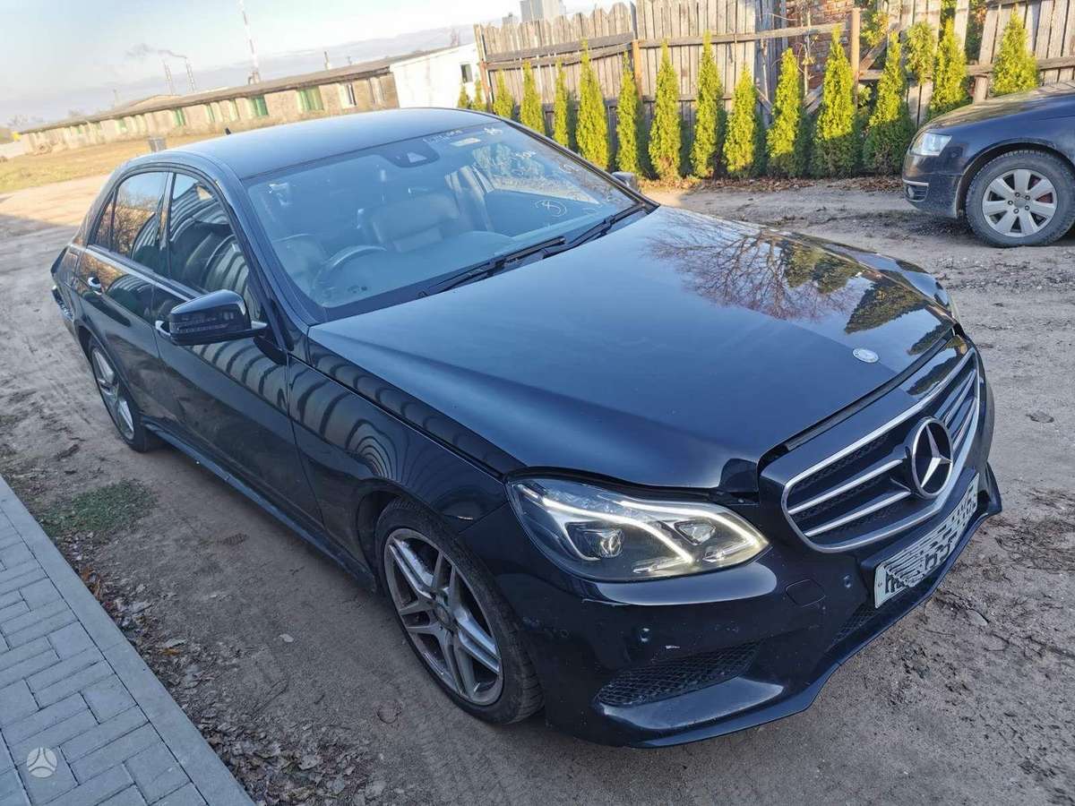Mercedes-Benz E350 rezerves daļās