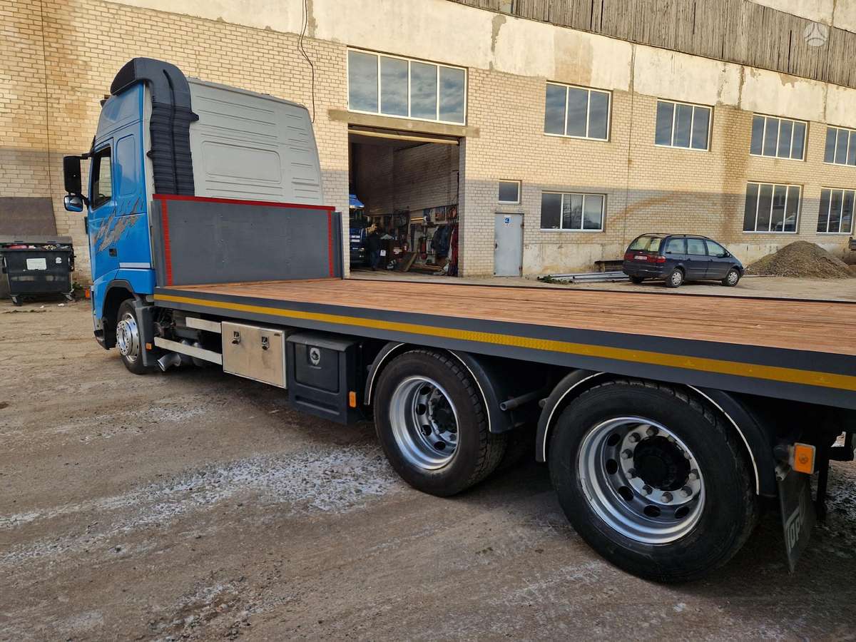 Volvo FH D13, platformos