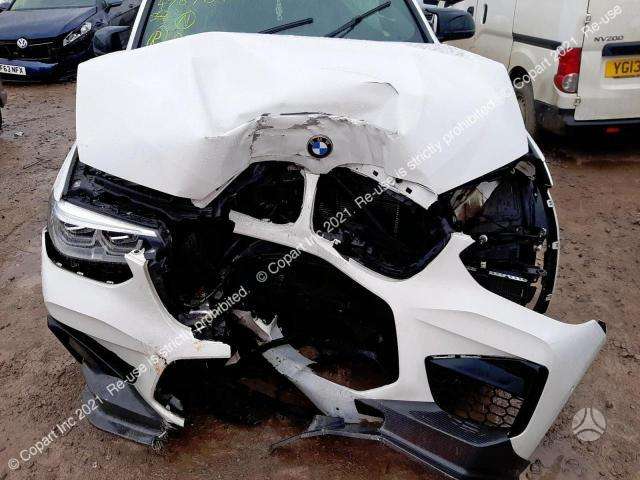 BMW X3 M dalimis
