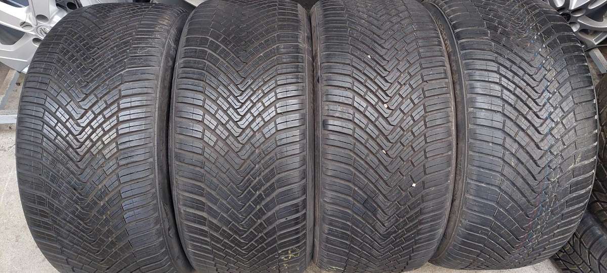 Continental, all-season 255/40 R19