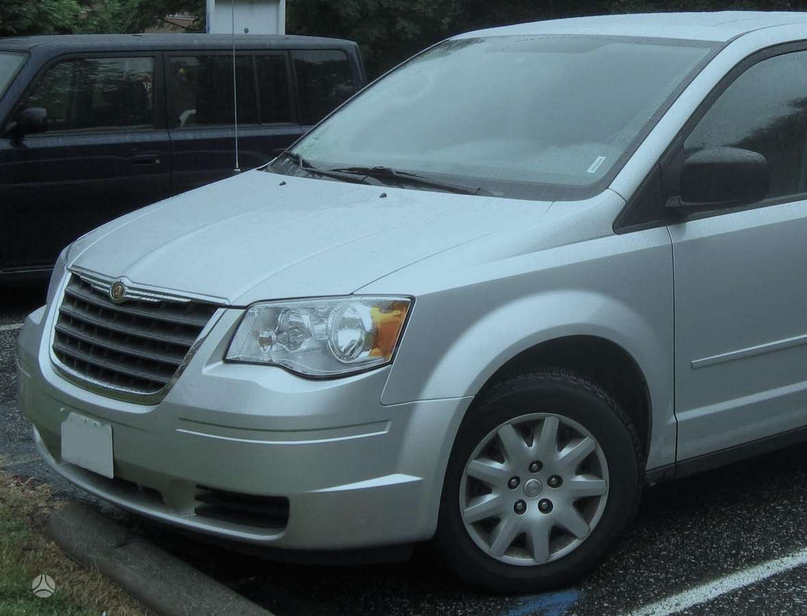Chrysler Town & Country dalimis
