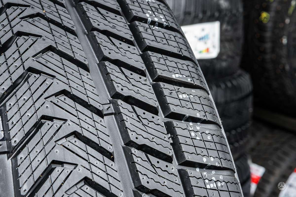 Gripmax Sure Grip Pro Winter, winter 245/35 R20