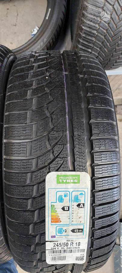 Nokian, žieminės 245/50 R18