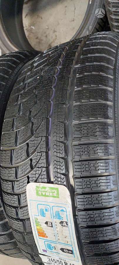 Nokian, žieminės 245/50 R18
