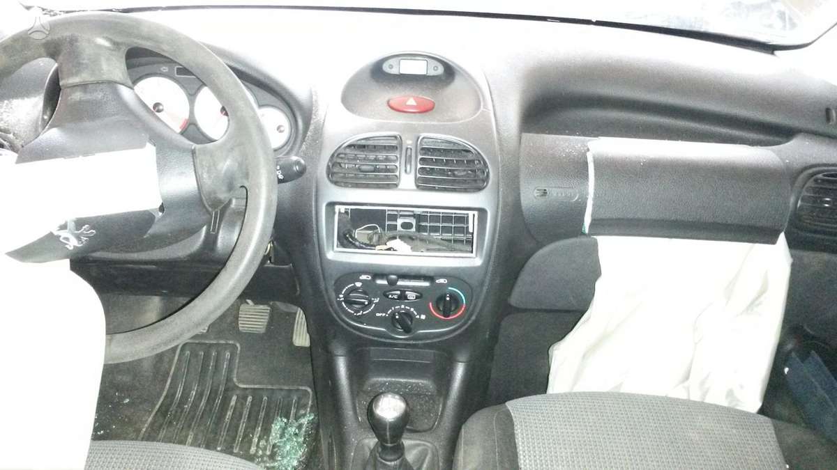 Peugeot 206