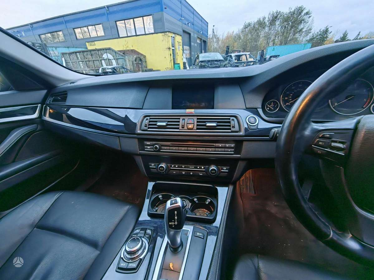 BMW 525