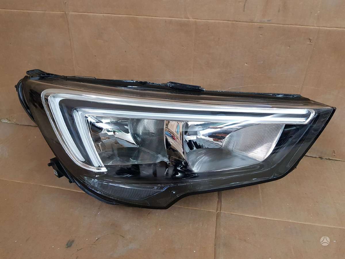 Opel Crossland X, 134, детали кузова