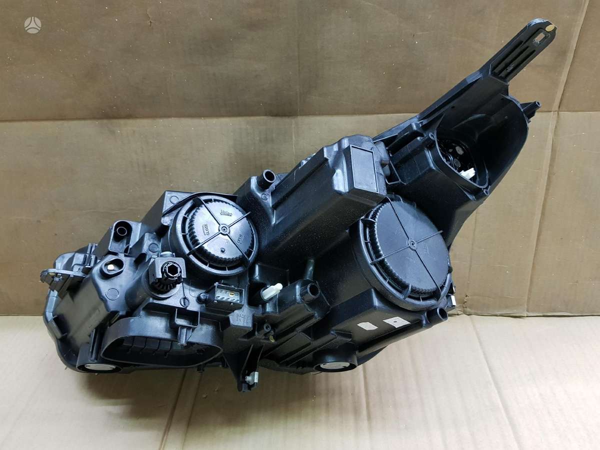 Opel Crossland X, 134, детали кузова