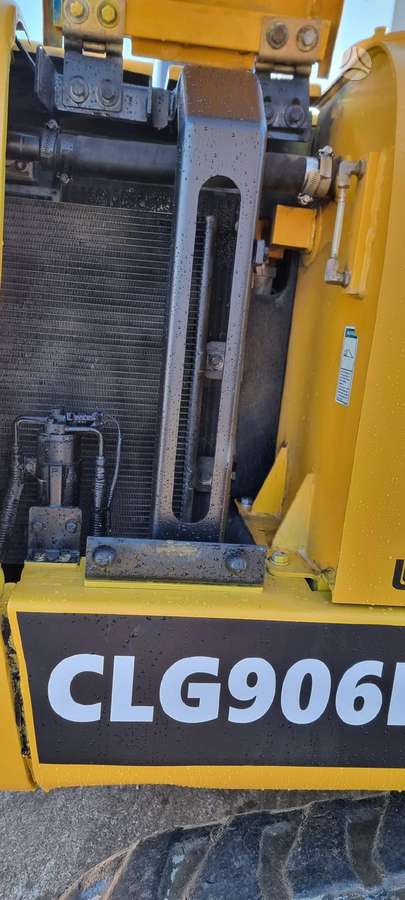 Komatsu LiuGong CLG 906, mini ekskavatoriai